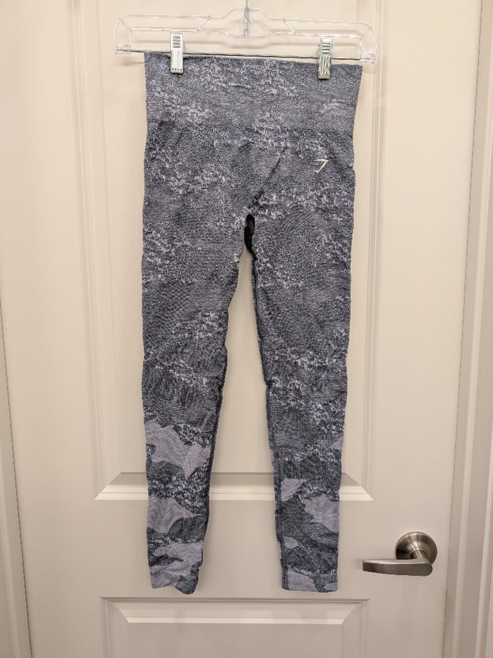 Gymshark Adapt Camo Seamless High Waisted Leggings Womens Size Small S Gray
